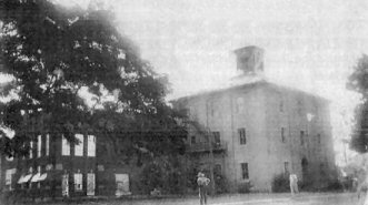 Grandview High School burns in 1943